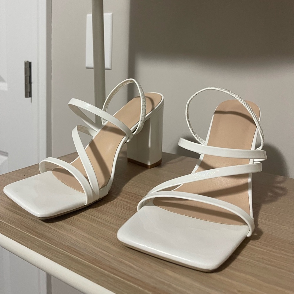 White block heel sandal size 8 - Picture 2 of 4
